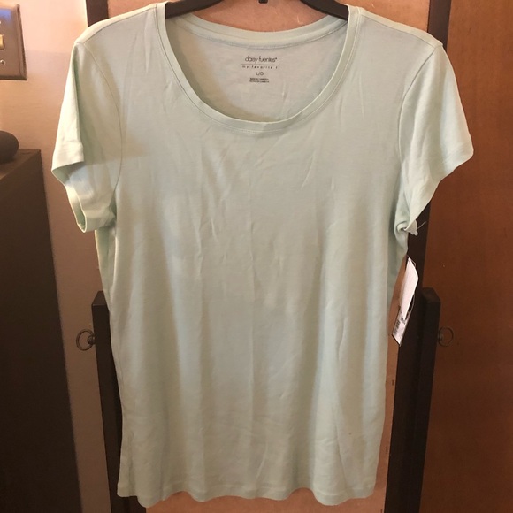 NWT Daisy Fuentes Women’s Large Modal Tee - Picture 1 of 4